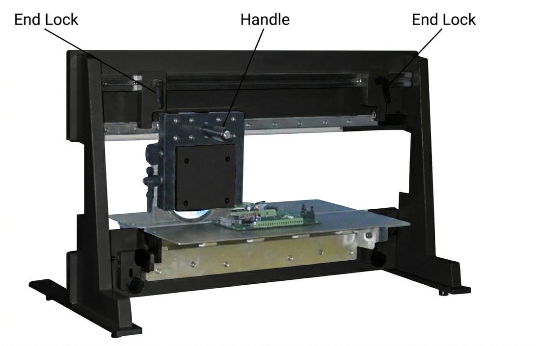 VPD3-1M carriage with both end locks and the handle labelled
